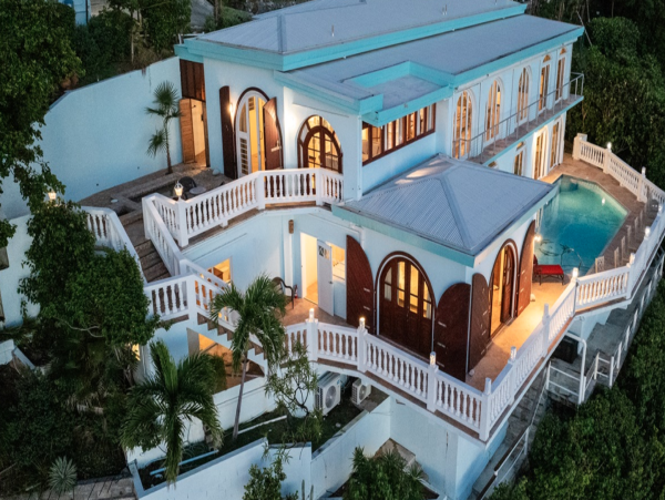 Luxury Villa Retreat 5_Bedroom - Spacious & Comfortable Accommodation